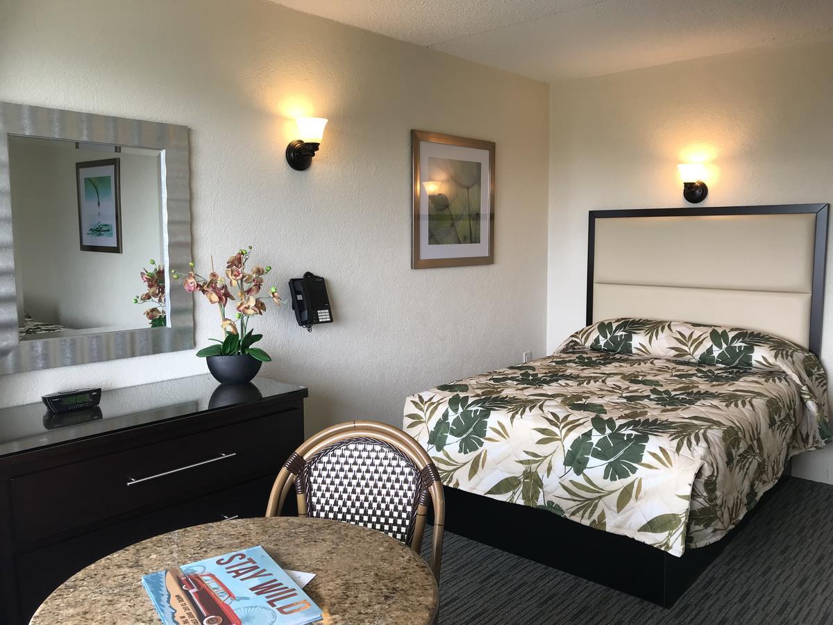 Crystal Beach Motor Inn Уайлдвуд-Крест Экстерьер фото