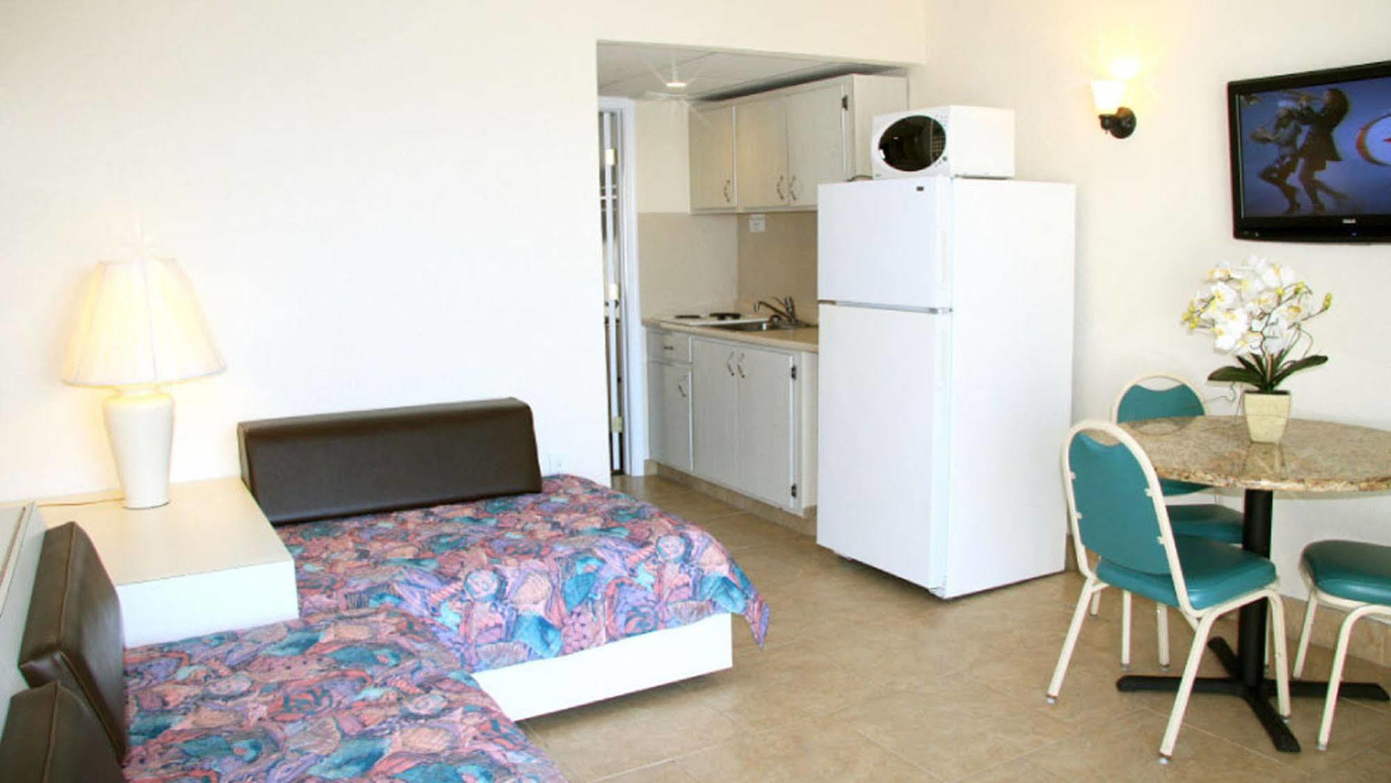 Crystal Beach Motor Inn Уайлдвуд-Крест Экстерьер фото